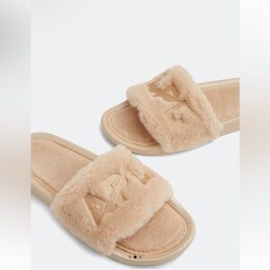 APL Men Plush Slide Sandals in Beige(020)